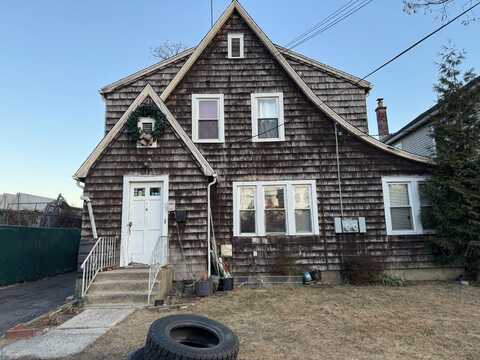 19 Yellowstone Avenue, White Plains, NY 10607