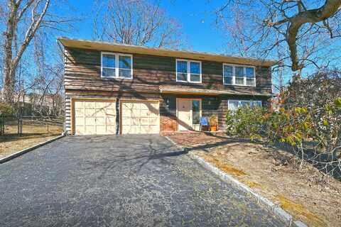 46 Apple Tree Drive, Hauppauge, NY 11788