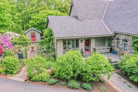 48 Old Searsport Avenue, Belfast, ME 04915