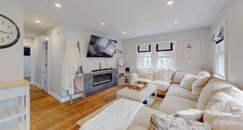 29 Towle Street, Buxton, ME 04093