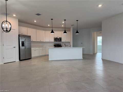 20610 Hazelnut, LEHIGH ACRES, FL 33936
