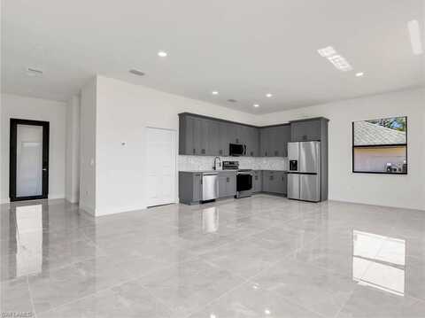 1134 Cumming, LEHIGH ACRES, FL 33974