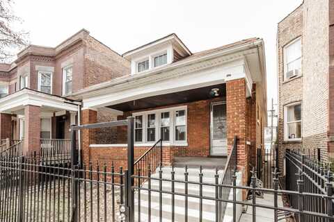 7424 S Blackstone Avenue, Chicago, IL 60619