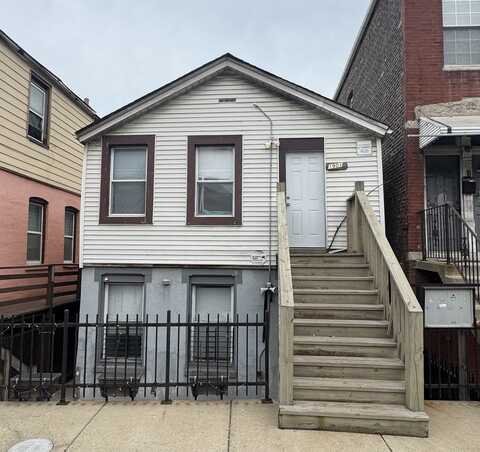 1901 S Ruble Street, Chicago, IL 60616