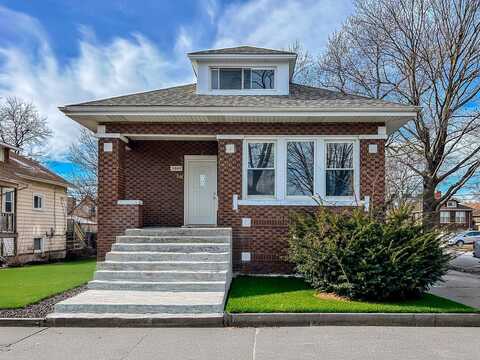 8800 S Laflin Street, Chicago, IL 60620