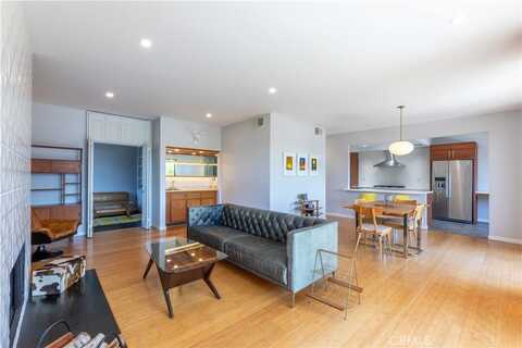 11322 Camarillo Street, North Hollywood, CA 91602