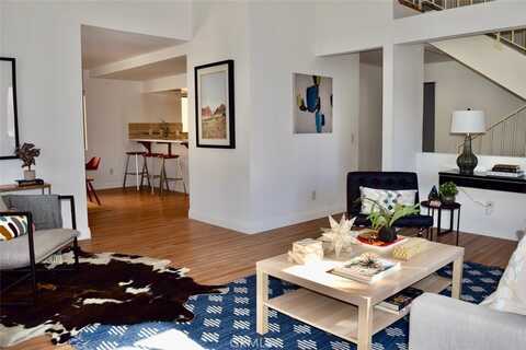 1832 Redcliff Street, Los Angeles, CA 90026