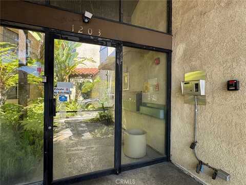 1203 E San Antonio Drive, Long Beach, CA 90807