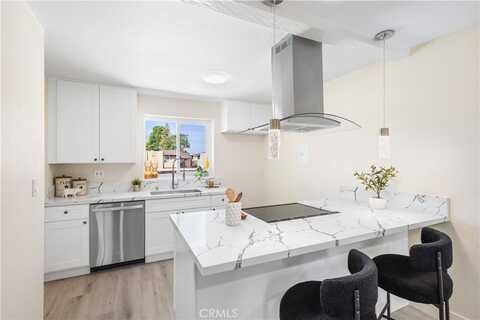 1000 W Macarthur Boulevard, Santa Ana, CA 92707