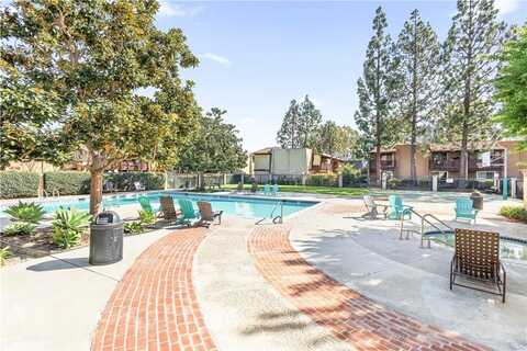 1000 W Macarthur Boulevard, Santa Ana, CA 92707