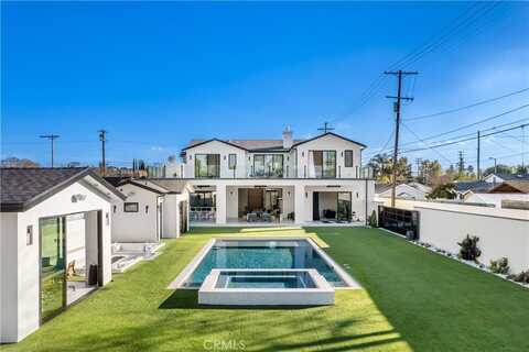 22747 Califa Street, Woodland Hills, CA 91367