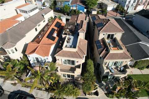 613 Frankfort Avenue, Huntington Beach, CA 92648