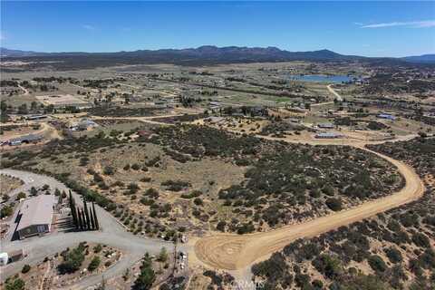 868 Stallion Ct, Aguanga, CA 92536