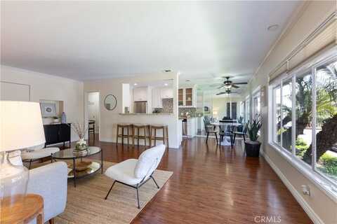 6 5th Place, Long Beach, CA 90802