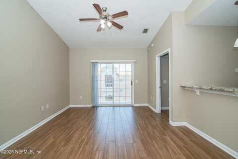 8235 LOBSTER BAY Court unit: 305, Jacksonville, FL 32256