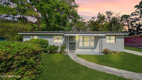 5015 PORTSMOUTH Avenue, Jacksonville, FL 32208