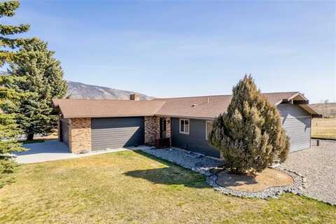 10 Dragon Fly Dr, Cody, WY 82414