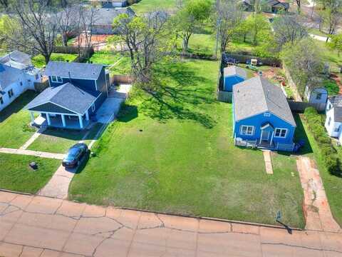 711 E Perkins Avenue, Guthrie, OK 73044