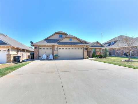 2704 Pebble Creek Street, Moore, OK 73160