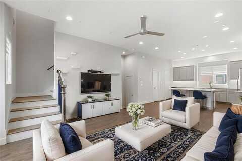 4914 Live Oak Street, Dallas, TX 75206