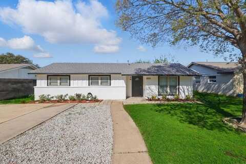 2511 Glacier Street, Irving, TX 75062