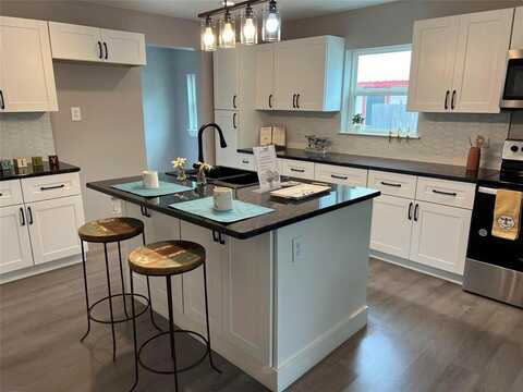 413 N 2nd Street, Princeton, TX 75407