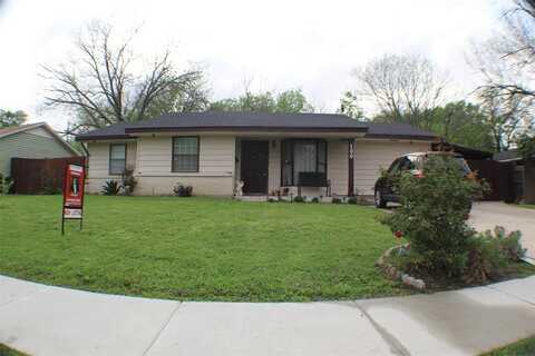 109 Brunswick Lane, Mesquite, TX 75149