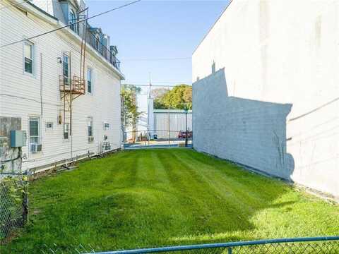 69 Main St, Walden, NY 12586