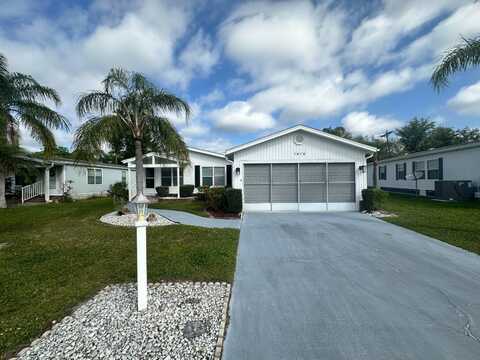 1410 AVENIDA SIERRA, North Fort Myers, FL 33903