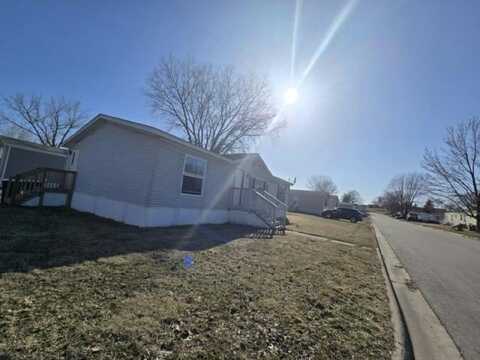 320 Brutus Drive, Lakeville, MN 55044