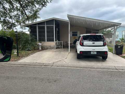 123 Sky Ridge Dr, Valrico, FL 33594