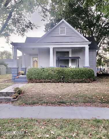 2026 Bird Avenue, Joplin, MO 64804