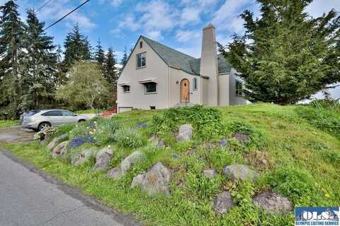 1430 W Hendrickson Rd., Sequim, WA 98382