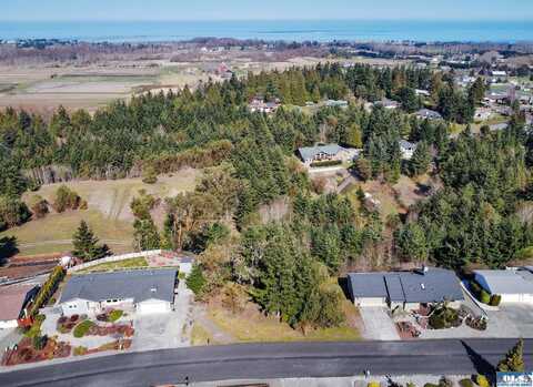 140 Brittany, Sequim, WA 98382