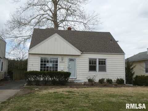 2305 S STATE Street, Springfield, IL 62704