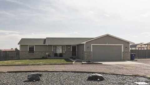 1108 Meadowmoor Dr, Pueblo West, CO 81007