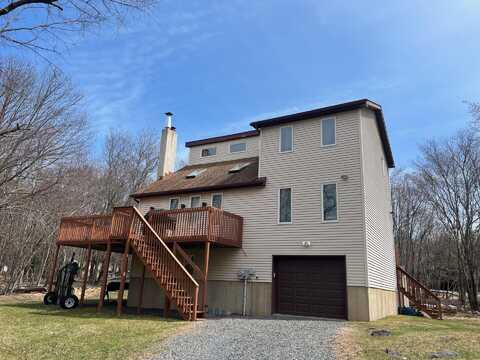 104 Thornberry Lane, Blakeslee, PA 18610