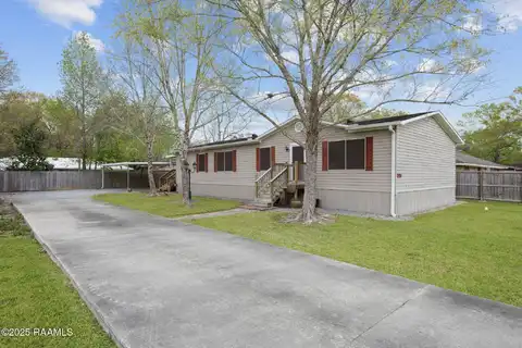 926 S Shireview Circle, Abbeville, LA 70510