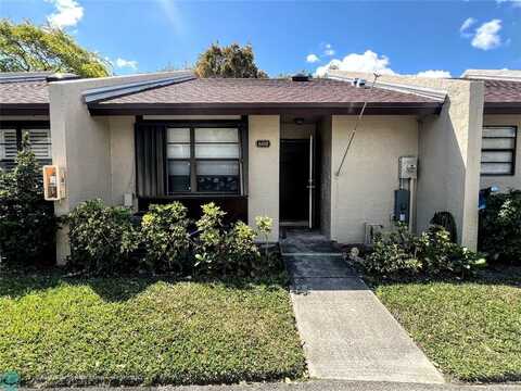 608 NW 47th St, Deerfield Beach, FL 33064