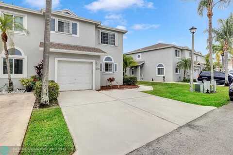 4760 SW 14th Ct, Deerfield Beach, FL 33442