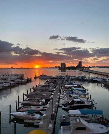 undefined, Miami, FL 33132