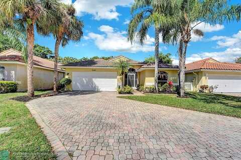 5445 Grande Palm Cir, Delray Beach, FL 33484