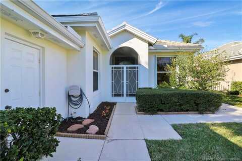 7428 SE Waxberry Circle, Hobe Sound, FL 33455