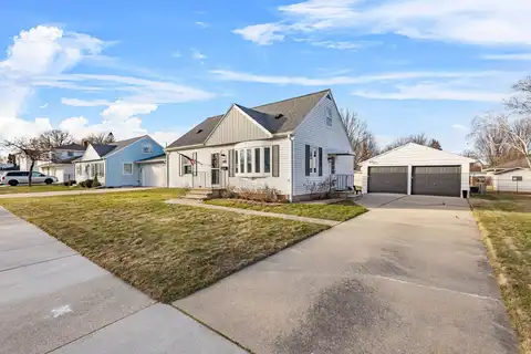 1210 THORNDALE Street, GREEN BAY, WI 54304