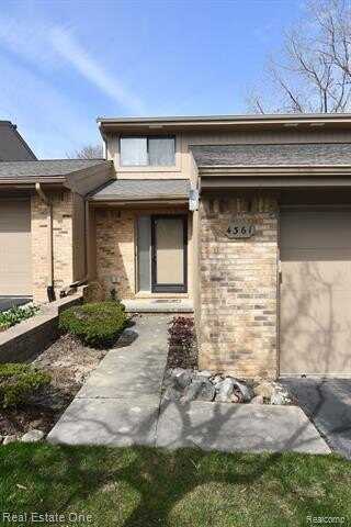 4361 S MEADOW Drive S, Waterford, MI 48329