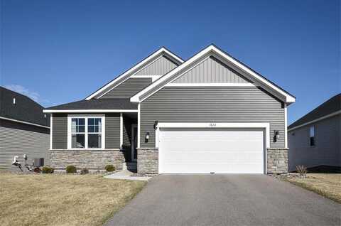 7632 38th Street N, Oakdale, MN 55128