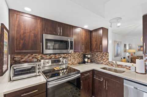 14671 Bonaire Boulevard, Delray Beach, FL 33446