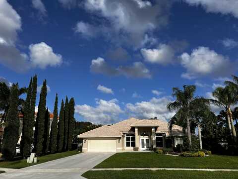 5609 Lake Shore Village Circle, Lake Worth, FL 33463