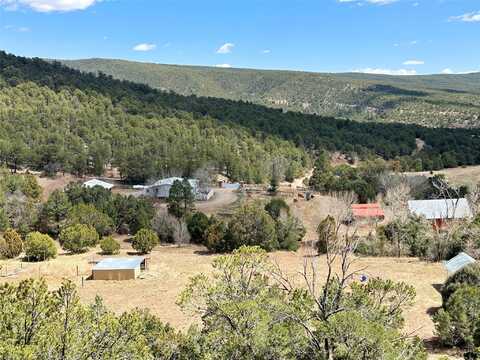 53 County Road B44C, Pecos, NM 87552