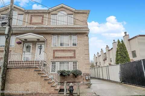 28 Marisa Court, Staten Island, NY 10314